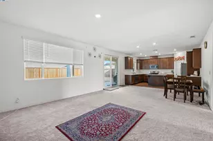 9620 Mason Trails Rd, Roseville, CA 95747 - Photo 8