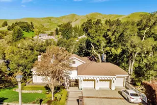 31 Merrill Cir S, Moraga, CA 94556 - Photo 2