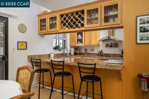 1086 Maywood Ln, Martinez, CA 94553 - Photo 6