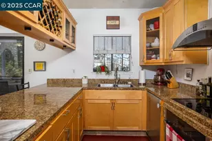 1086 Maywood Ln, Martinez, CA 94553 - Photo 8