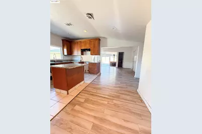 7036 Dry Creek, Rio Linda, CA 95673 - Photo 8