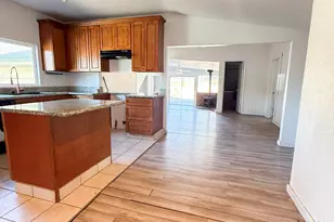 7036 Dry Creek, Rio Linda, CA 95673 - Photo 8