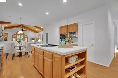 650 Rutherford Cir, Brentwood, CA 94513 - Photo 14