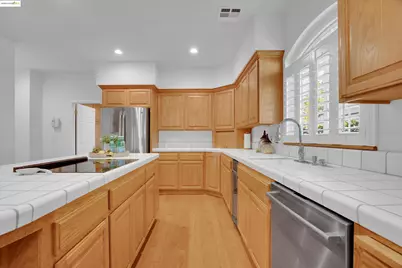 650 Rutherford Cir, Brentwood, CA 94513 - Photo 16