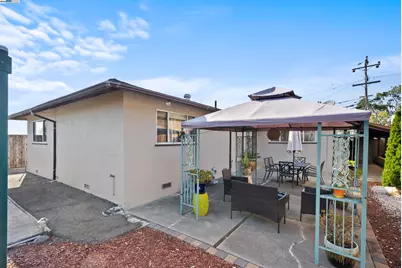 677 Fairway St, Hayward, CA 94544 - Photo 20