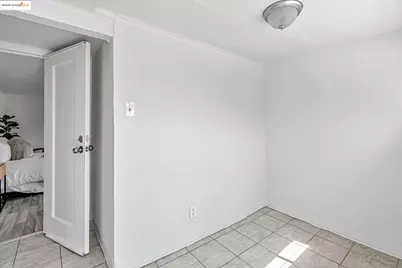 725 21st St, Oakland, CA 94606 - Photo 44