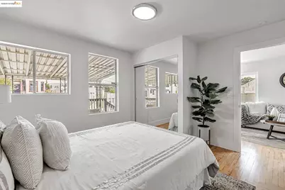 725 21st St, Oakland, CA 94606 - Photo 36