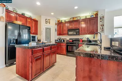 20640 Sarazen Pl, Patterson, CA 95363 - Photo 8