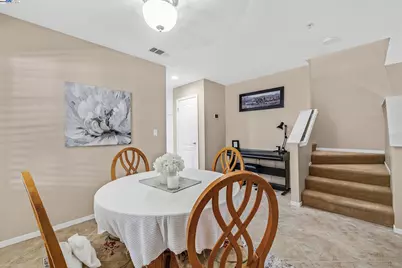 2214 Morningside Ct, Tracy, CA 95376 - Photo 10