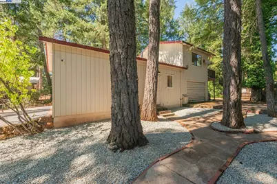 230 Lakeview Dr., Trinity Center, CA 96091 - Photo 2