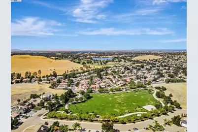 5065 Carbondale Way, Antioch, CA 94531 - Photo 58