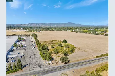21200 Silva Road, Sonoma, CA 95476 - Photo 32
