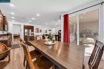 2328 Bellows Way, Lodi, CA 95242 - Photo 34