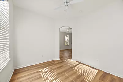 993 Centennial Dr, Brentwood, CA 94513 - Photo 16