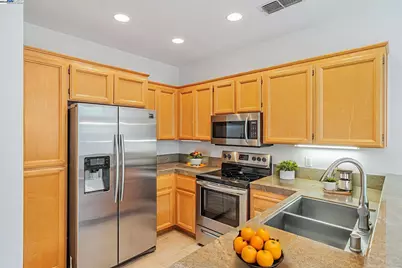 4251 Lucero Ct, Pleasanton, CA 94588 - Photo 8