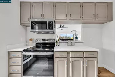 16411 Saratoga St #106W, San Leandro, CA 94578 - Photo 8