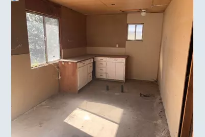 1526 Monterey Ave, Stockton, CA 95204 - Photo 26