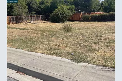 1170 Green Gables Ct, Concord, CA 94518 - Photo 2