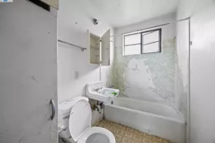 1450 Ward St, Berkeley, CA 94702 - Photo 14