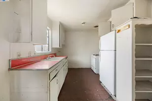 1450 Ward St, Berkeley, CA 94702 - Photo 8