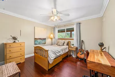 26928 Palomares Rd, Castro Valley, CA 94552 - Photo 36