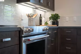 28949 Parkridge Loop, Hayward, CA 94544 - Photo 6