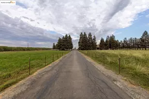 3942 Bentley Rd, Oakdale, CA 95361 - Photo 54