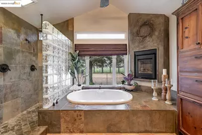 3942 Bentley Rd, Oakdale, CA 95361 - Photo 4