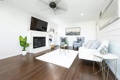 1338 Thais Ln, Hayward, CA 94544 - Photo 10