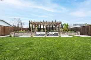 1338 Thais Ln, Hayward, CA 94544 - Photo 22