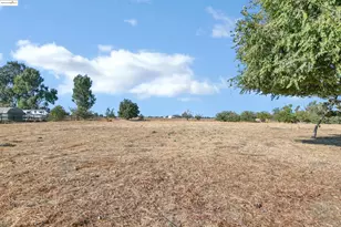 31 McFarlan Rd, Brentwood, CA 94548 - Photo 28