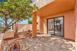 196 Nantucket Ln, Vallejo, CA 94590 - Photo 24