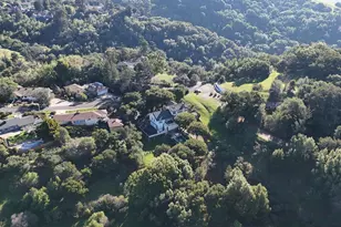 11275 Kerrigan Dr, Oakland, CA 94605 - Photo 20