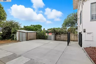 2138 19th Ave, Oakland, CA 94606 - Photo 4