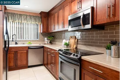1300 Quarry Ct #109, Richmond, CA 94801 - Photo 12