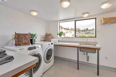 1522 Grand View Drive, Berkeley, CA 94705 - Photo 40