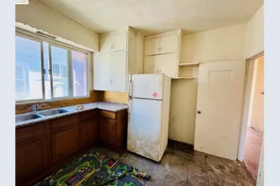220 International Blvd, Oakland, CA 94606 - Photo 30