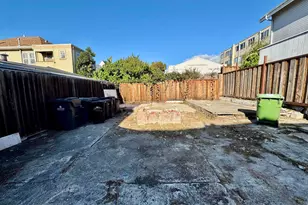 220 International Blvd, Oakland, CA 94606 - Photo 6