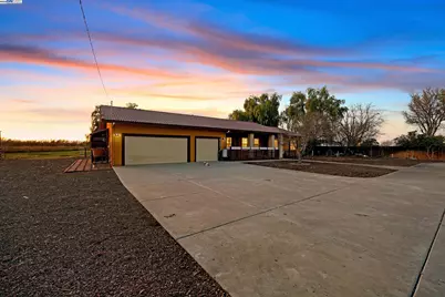 21021 Reeve Rd, Tracy, CA 95304 - Photo 2