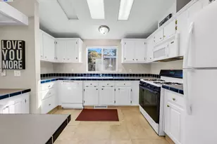 711 Old Canyon Rd, Fremont, CA 94536 - Photo 16