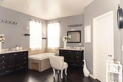 7064 Alder Creek Rd, Vallejo, CA 94591 - Photo 8