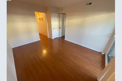 1102 Admiralty Ln, Foster City, CA 94404 - Photo 8