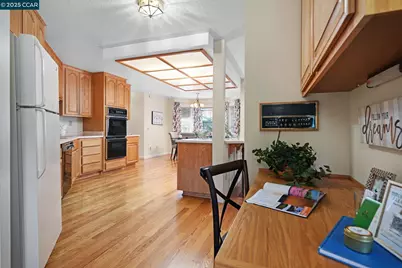 1075 Irwin Court, Concord, CA 94518 - Photo 18