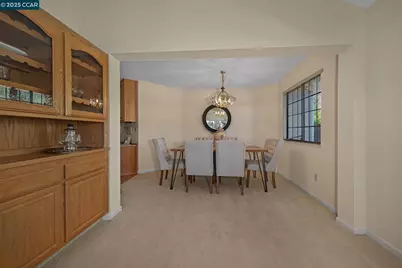 1075 Irwin Court, Concord, CA 94518 - Photo 14