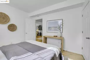 3830 Clarke St, Oakland, CA 94609 - Photo 18