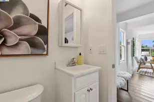 219 Cypress St, Alameda, CA 94501 - Photo 24