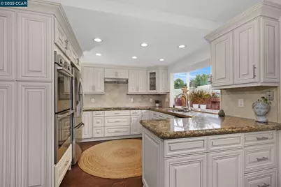 705 Devils Drop Ct, Richmond, CA 94803 - Photo 16