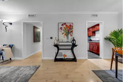 400 Wayne Ave #1, Oakland, CA 94606 - Photo 14