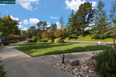 1816 Golden Rain Rd #13, Walnut Creek, CA 94595 - Photo 30