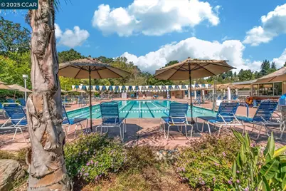 1816 Golden Rain Rd #13, Walnut Creek, CA 94595 - Photo 44